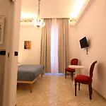 Short Lets Grandi Stazioni بيت ضيافة باري