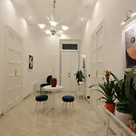 بيت ضيافة Short Lets Grandi Stazioni *