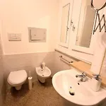 Short Lets Grandi Stazioni * باري